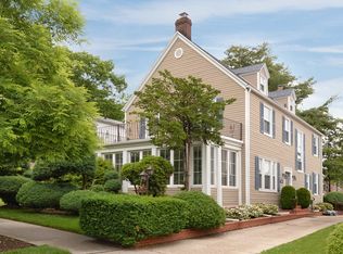 19007 33rd Ave, Flushing, NY 11358