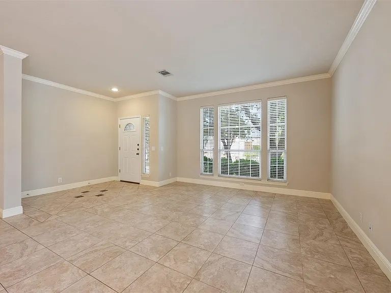 11619 Sonoma Dr — Photo 8