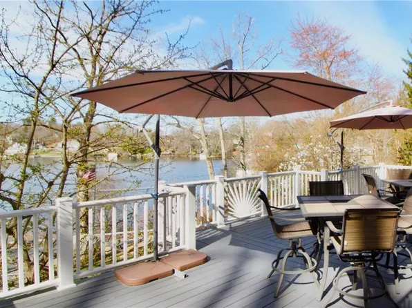 445 N Lake Boulevard, Mahopac, NY 10541