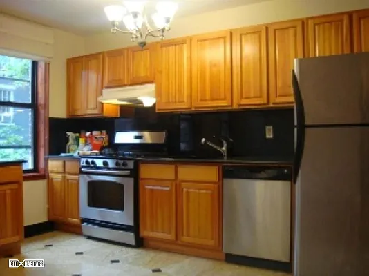 Rented by Citi Habitats | media 33