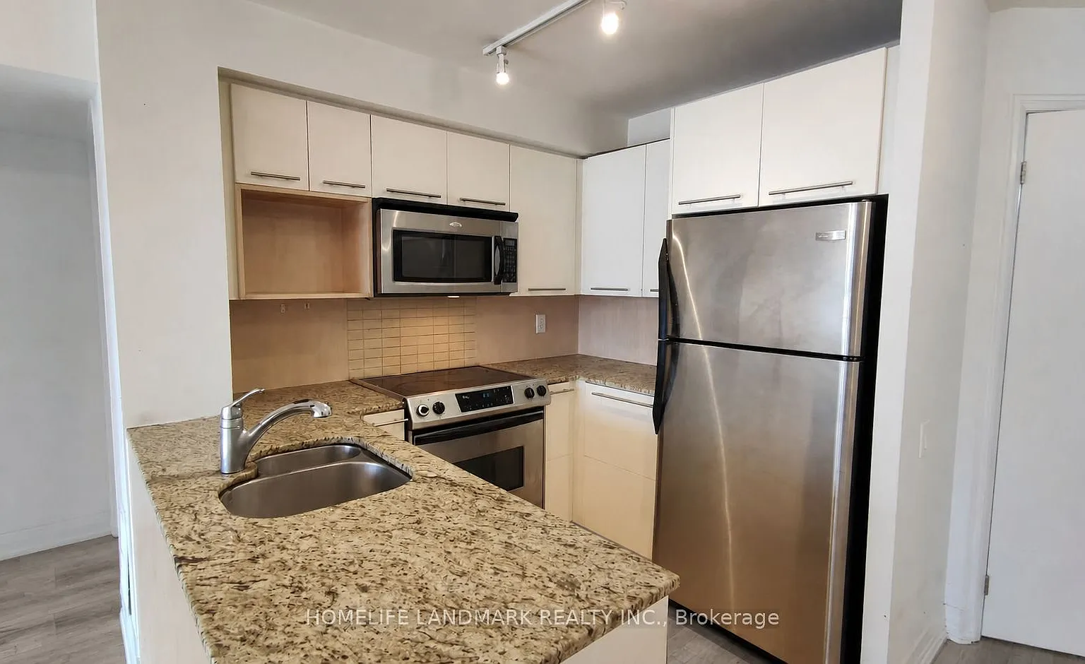 2 bed, $3,400 — Photo 4