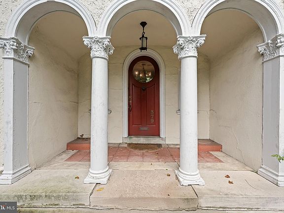 2nd image of 379 Montgomery Ave