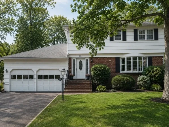 39 Saint Germain Dr, Clark Twp., NJ 07066