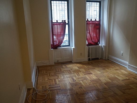 3rd image of 19 E 108th St APT 1FW