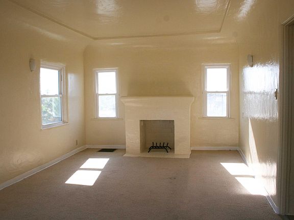 3rd image of 1565 S Sierra Bonita Ave