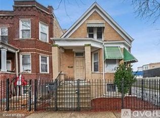 1353 N Harding Ave #G, Chicago, IL 60651