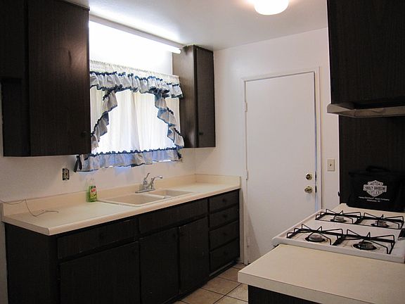 4th image of 5222 Olvera Ave