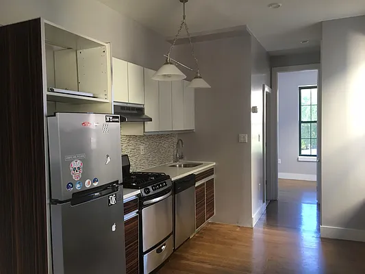 Rented by Nooklyn NYC LLC | media 28