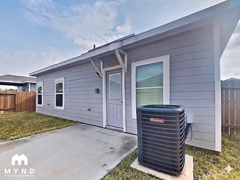 15635 Plum Brook Dr — Photo 18