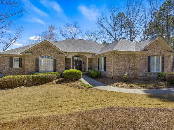 414 E Waterside Dr, Seneca, SC 29672