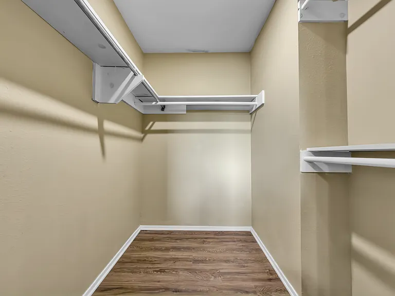 5705 Crest Pebble Dr — Photo 11