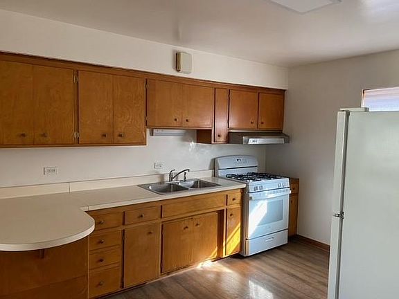 2nd image of 310 S Cass Ave APT 2E