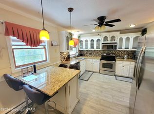 2471 Hidden Ln, Tobyhanna, PA