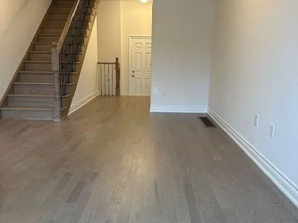 2906 Whites Rd, Pickering, ON L1X 0R5