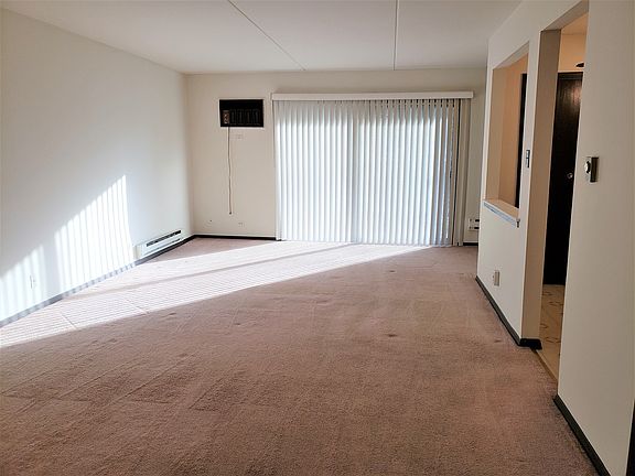 3rd image of 5349 Waterbury Way APT 101A