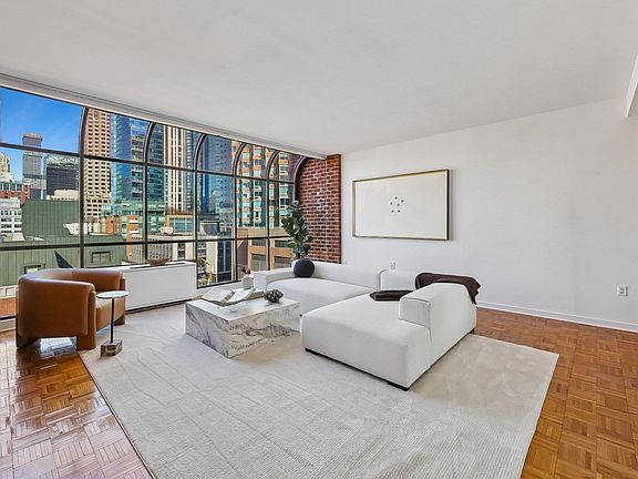 3rd image of 1 Greene St APT 806