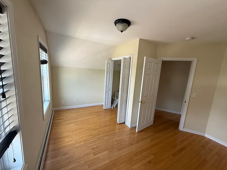 15 Newton Ave #3 — Photo 18