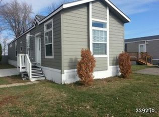 138 Lewis Dr, Owatonna, MN 55060