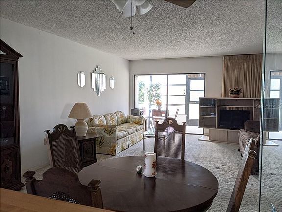 3rd image of 2700 Nebraska Ave APT 3-105