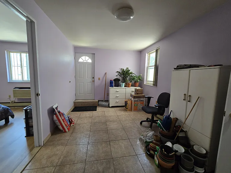 34-42 35th St #2 — Photo 3