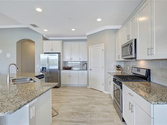 2nd image of 2141 Frangipani Cir #4-201