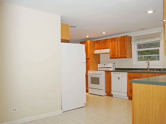 4th image of 4722 Winchester Ave