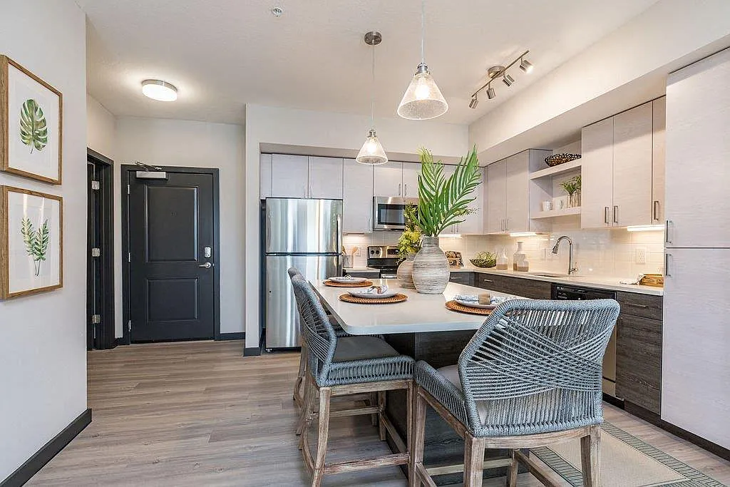 Alton Westshore — Photo 1
