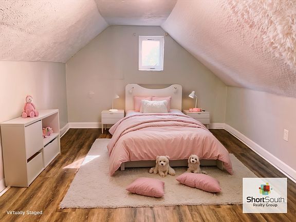 5th image of 954 Sigsbee St SE