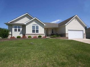 10 Village Circle Dr, Winfield, MO 63389