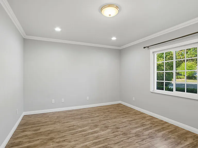 12610 Paseo Flores — Photo 35