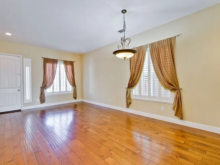 3027 Mousa Ct — Photo 33