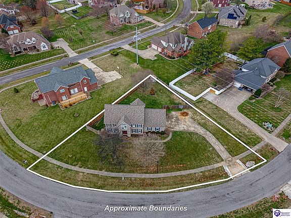 2nd image of 1516 Yorkshire Dr