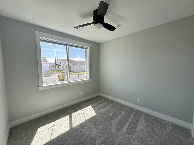 2285 Estate Ave — Photo 15