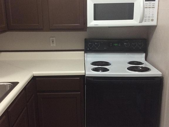 4th image of 3241 Carlisle St #147