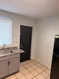516 Holderness St SW — Photo 4