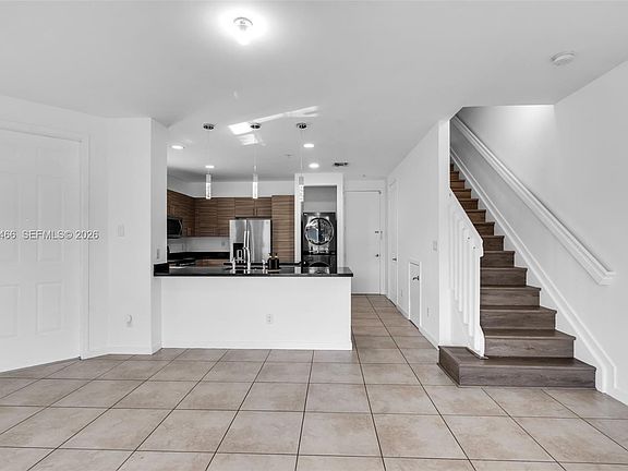 5th image of 2735 SW 81st Ter #2737-0