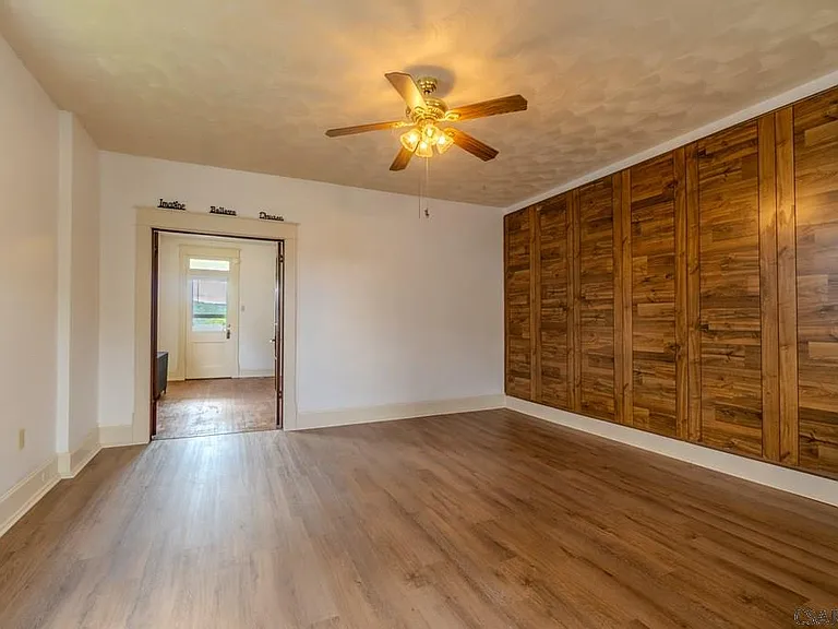 222 Strayer St — Photo 3