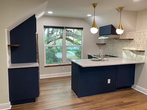 227 N Woodland St — Photo 6