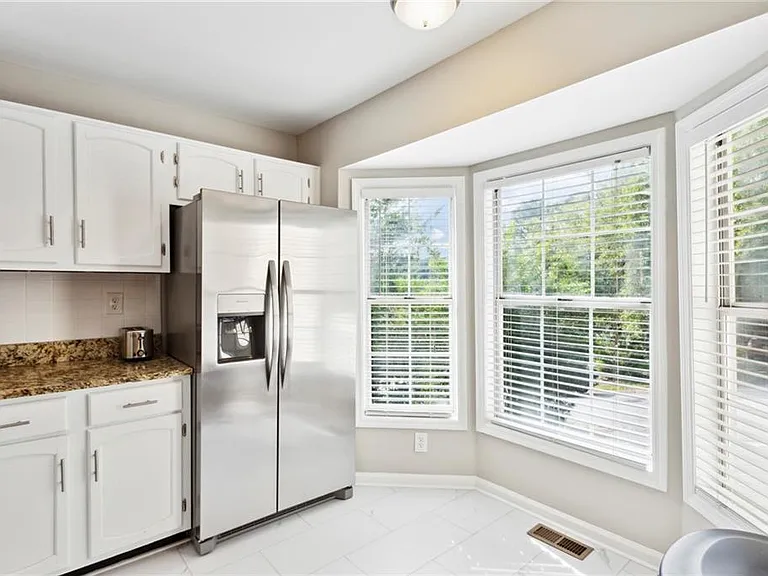 5212 Laurel Bridge Dr SE — Photo 16