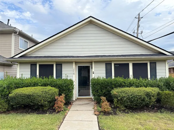 1539 Nichole Woods Dr, Houston, TX 77047