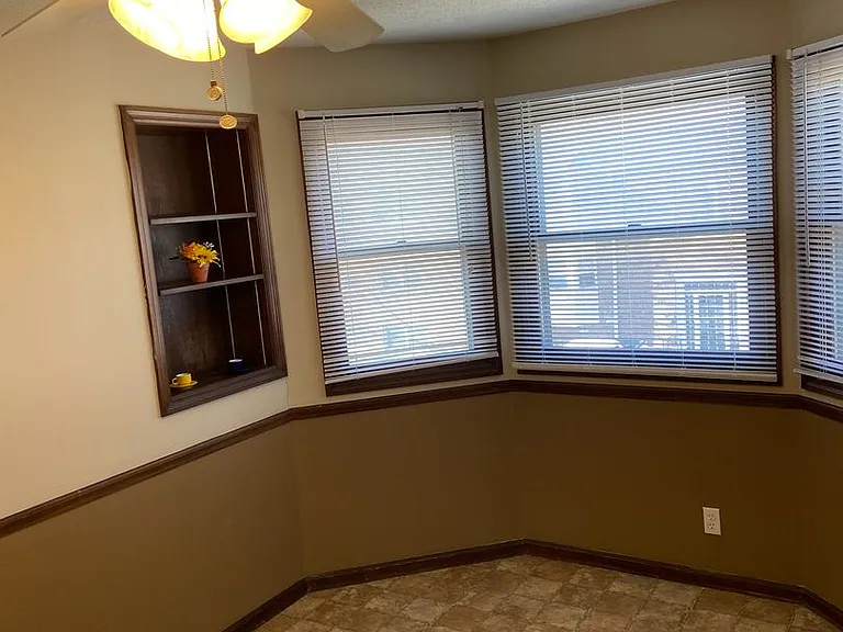 The Heights Apartments — Photo 4
