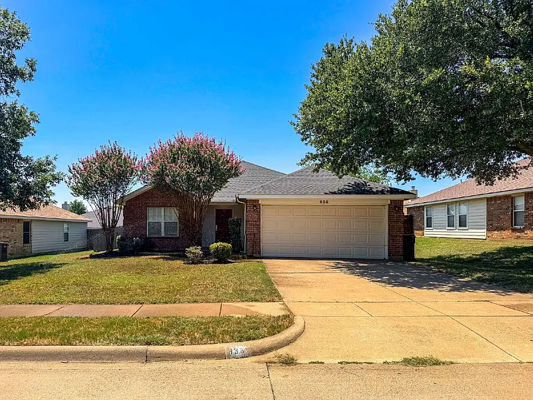 833 Edgehill Rd — Photo 3