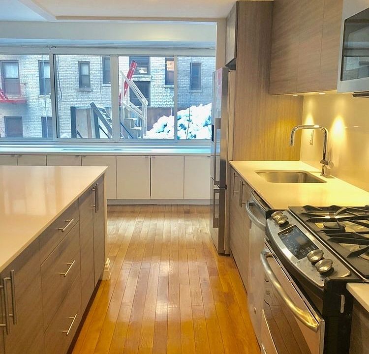 2nd image of 120 W 97th St APT 2F