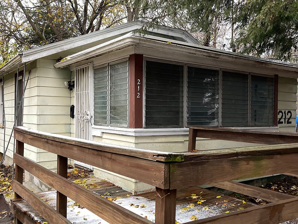 2nd image of 212 N Horace Ave