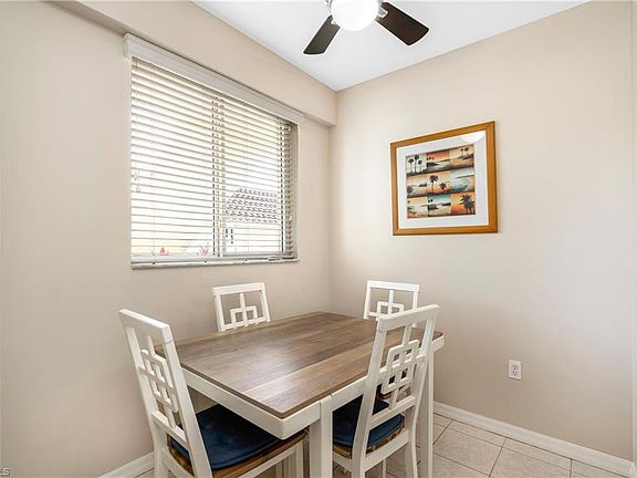 3rd image of 422 Valerie WAY #104