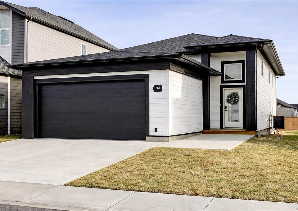 1st image of 661 E Devonia Rd W