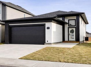 661 E Devonia Rd W, Lethbridge, AB T1J5J7