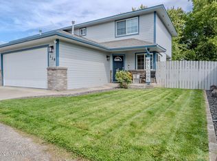 118 W Goodlander Rd, Selah, WA 98942