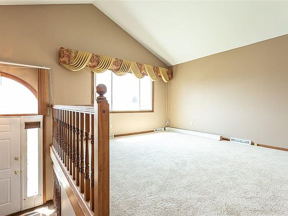 4th image of 5209 E 100th St