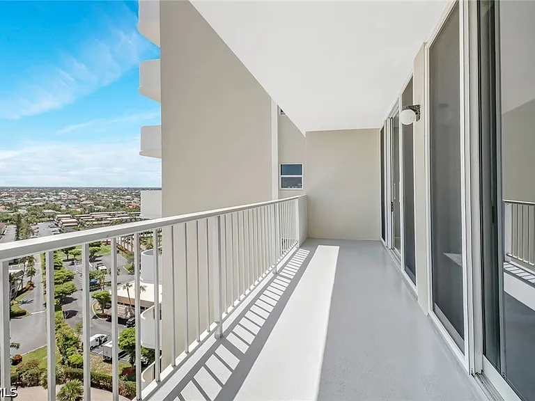 140 Seaview Ct #1504 — Photo 19